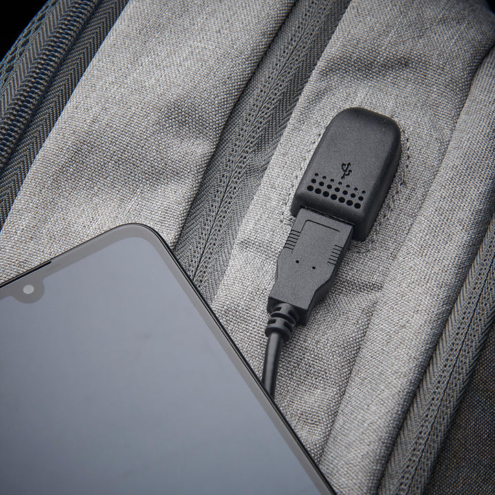 view of how to use usb port on Solo Re:define backpack