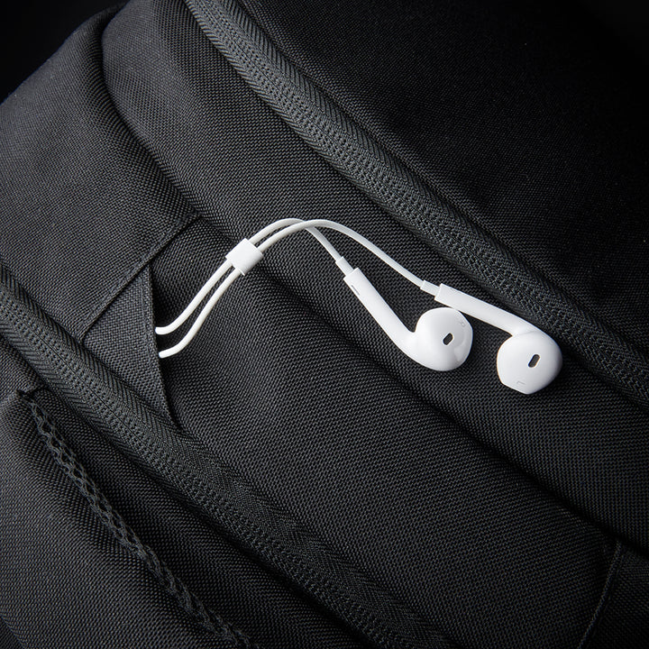 Re:define backpack in #color_black
