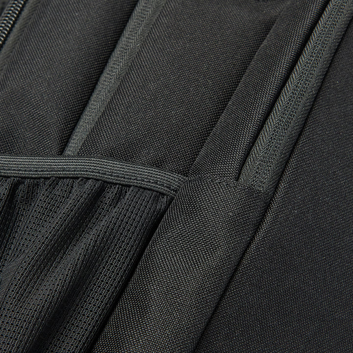 Re:define backpack in #color_black