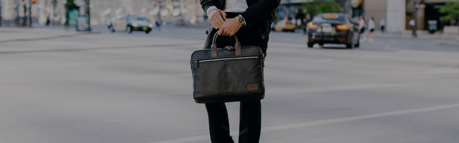 4 Qualities to Look out for When Buying a Leather Briefcase - Our Guide - Solo New York