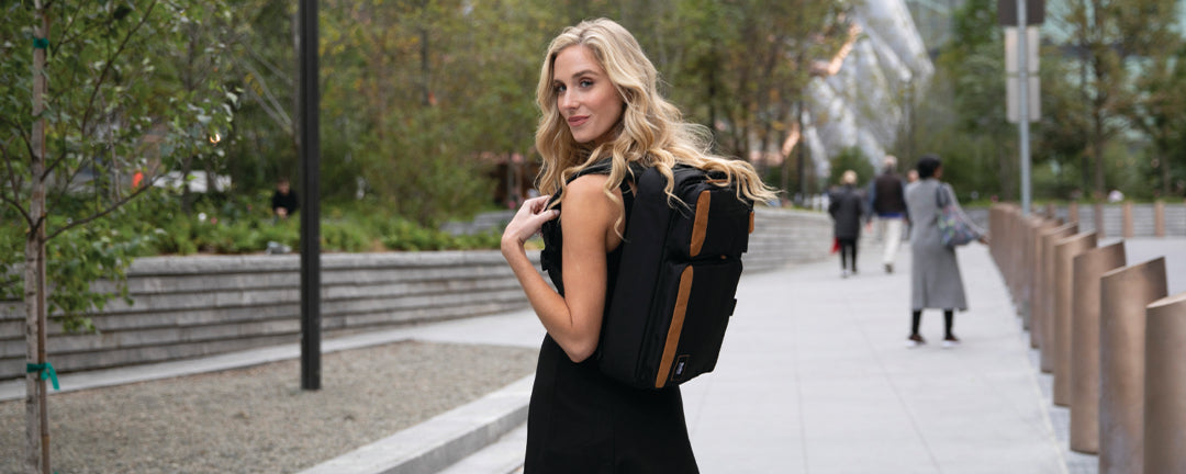 7 Everyday Essentials to Keep in Your Work Bag - Solo New York