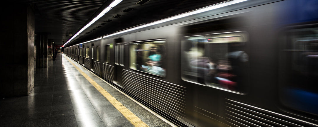 How to Keep a Tidy Bag:  A Guide for Commuters - Solo New York
